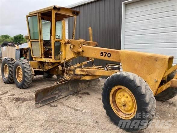 John Deere 570 Грейдеры