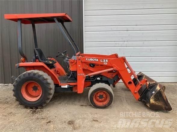 Kubota L35 Фронтальные погрузчики