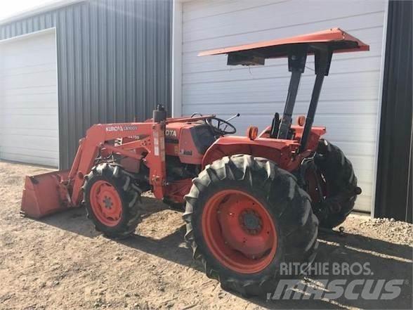 Kubota M4700 Трактора