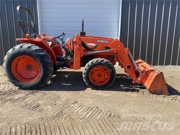Kubota M4700 Трактора