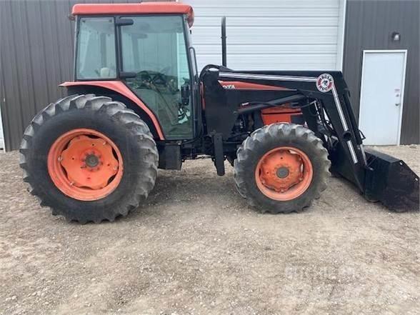 Kubota M9000 Трактора