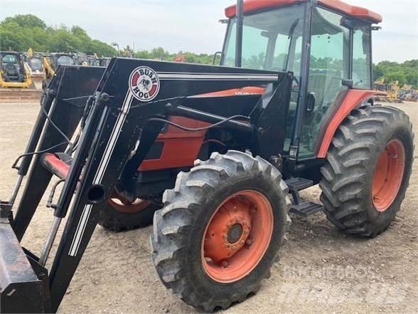 Kubota M9000 Трактора