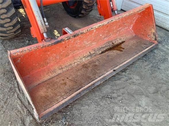 Kubota MX5000 Трактора