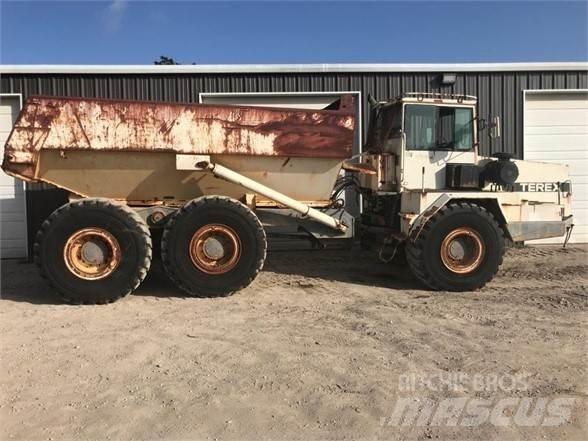 Terex TA27 Шарнирно-сочленённые самосвалы