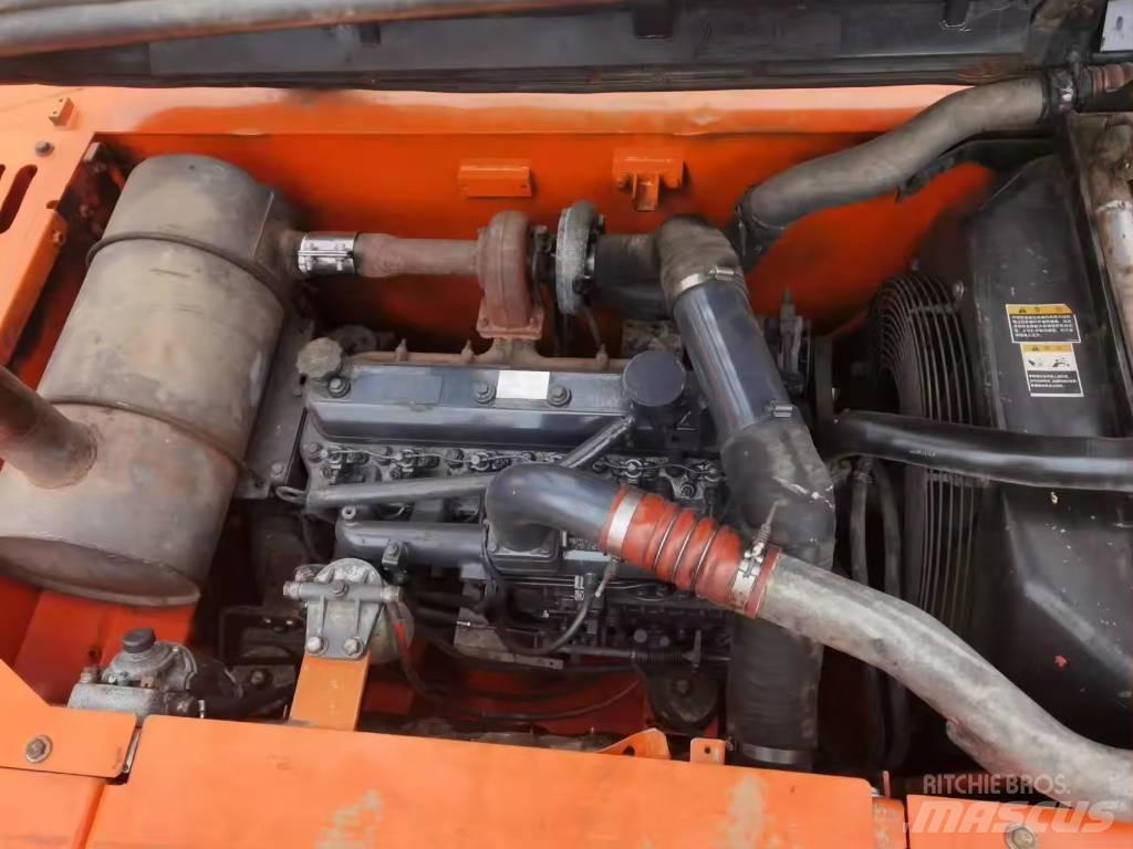 Doosan DX 225 LC Гусеничные экскаваторы