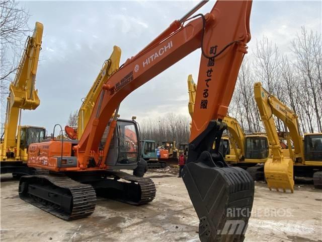 Hitachi EX200-5 Гусеничные экскаваторы