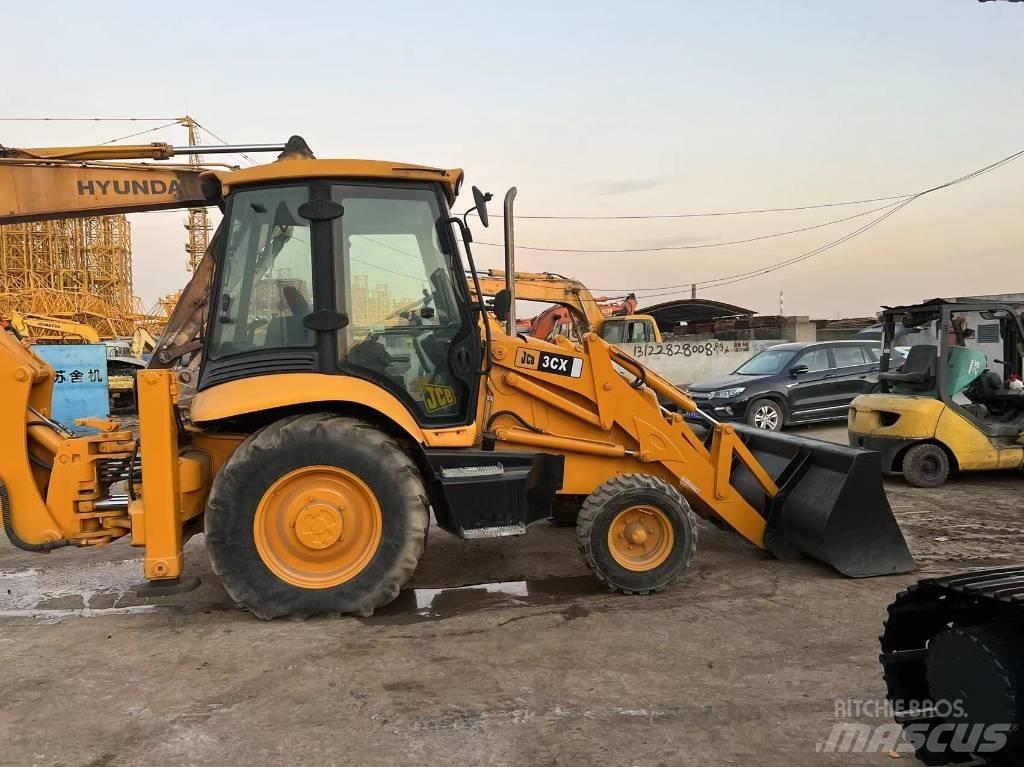 JCB 3CX Экскаваторы-погрузчики