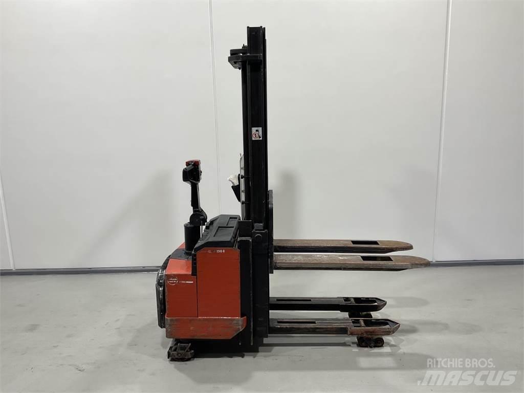 BT LSF1250/11 Самоходные электроштабелёры
