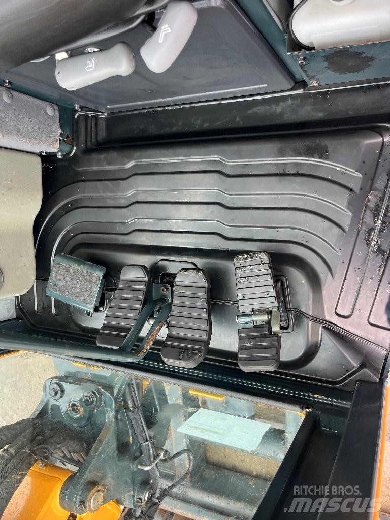Hyundai R30 Z-9AK Мини-экскаваторы