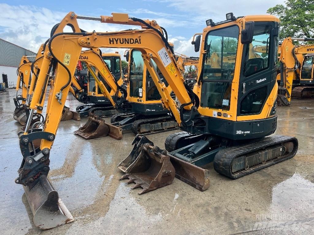 Hyundai R30 Z-9AK Мини-экскаваторы