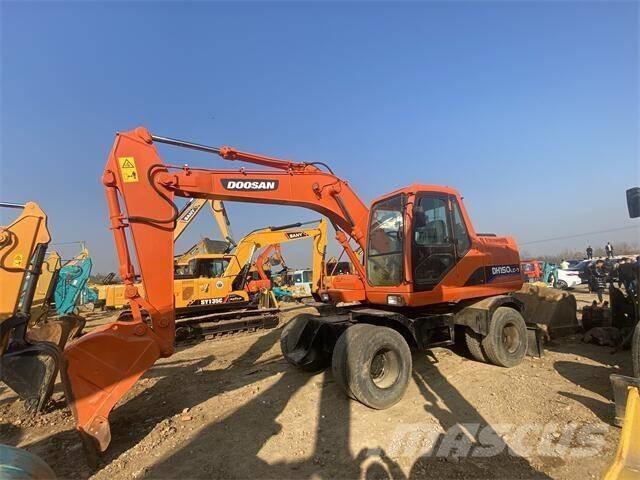 Doosan DH150LC-7 Гусеничные экскаваторы