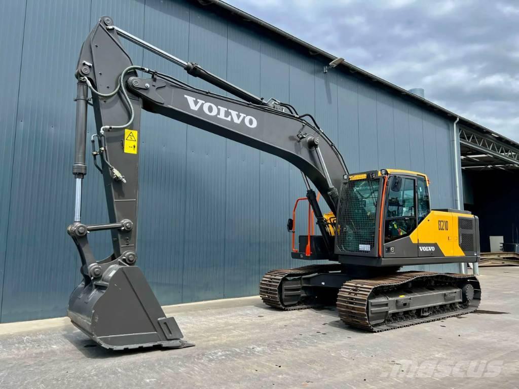 Volvo EC210 Гусеничные экскаваторы