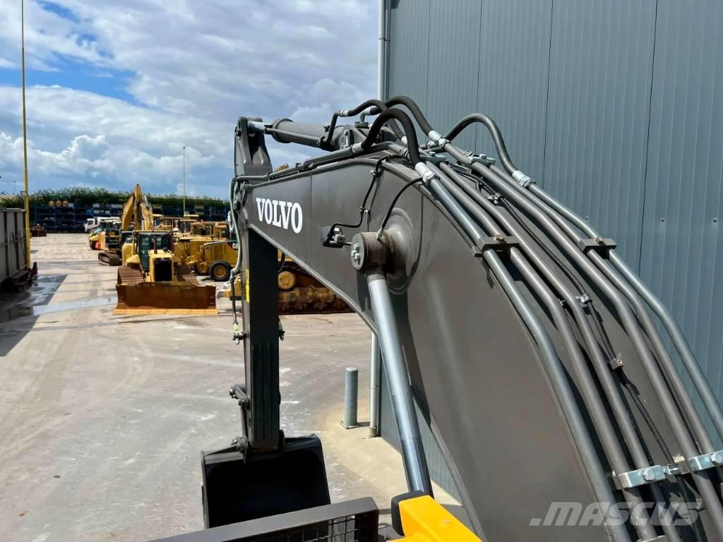 Volvo EC210 Гусеничные экскаваторы