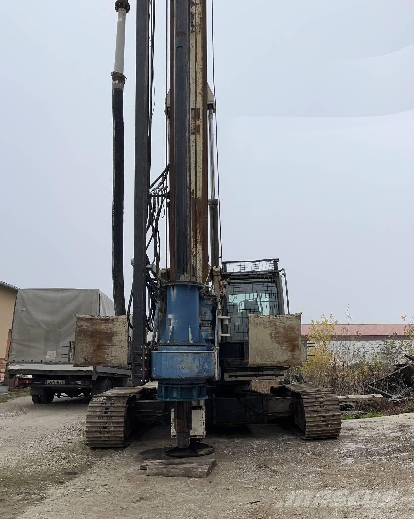 Tescar CF6 Мачты