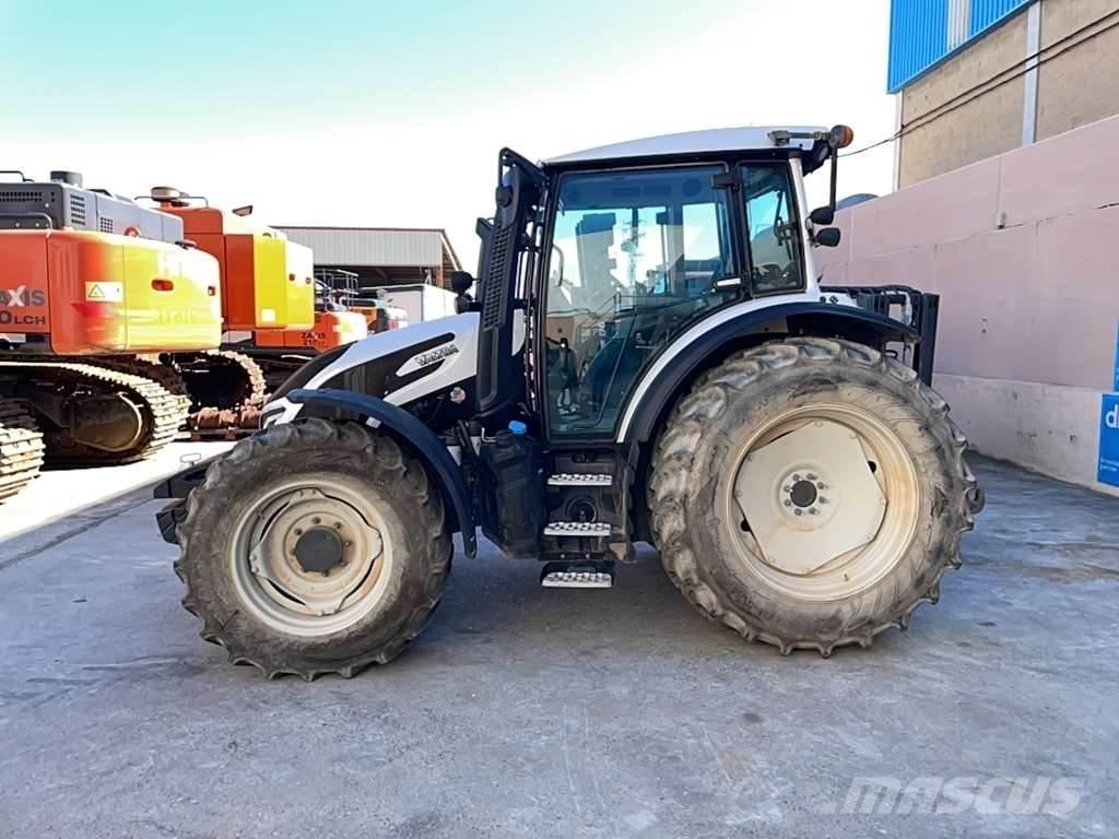 Valtra G115 Трактора