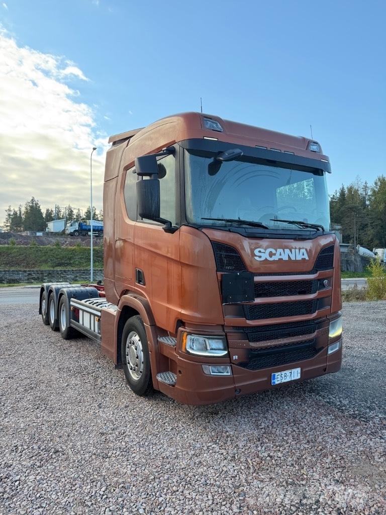Scania R540B8x4*4NB Шасси с кабиной