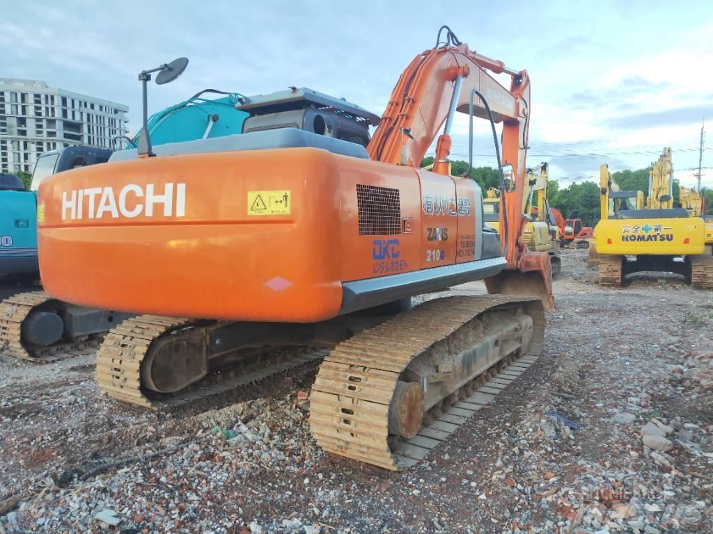 Hitachi ZX 210 Гусеничные экскаваторы