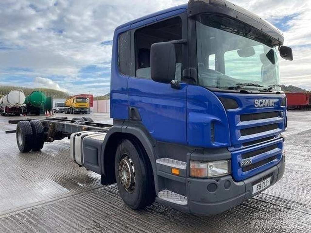 Scania P 230 Шасси с кабиной