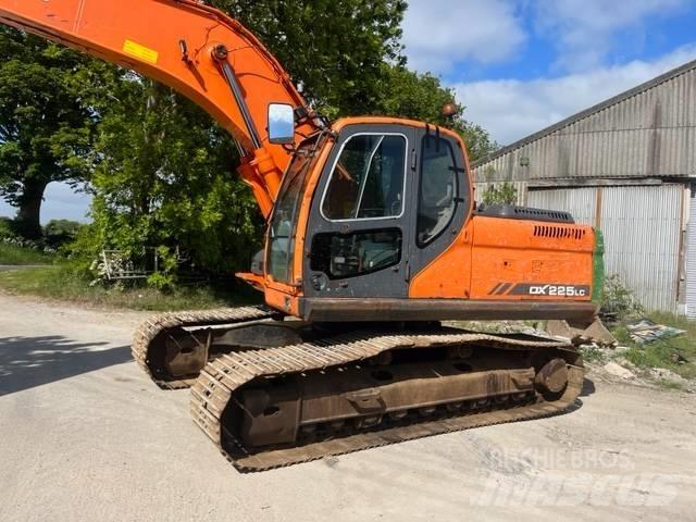 Doosan DX 225 LC Гусеничные экскаваторы