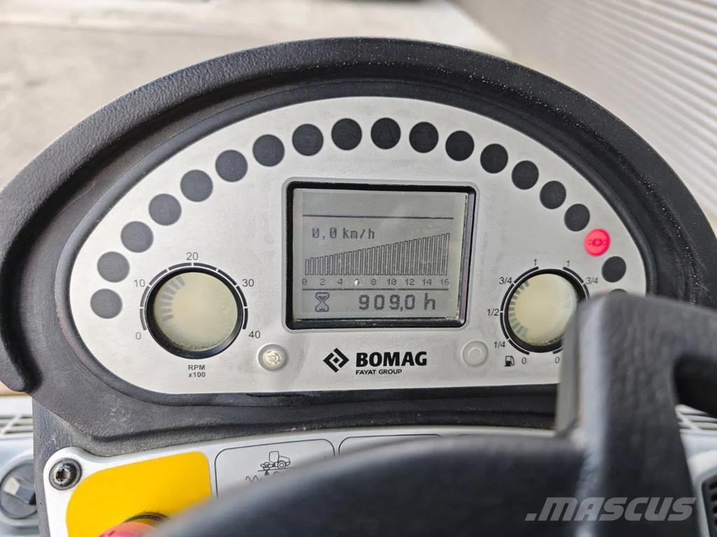 Bomag BW 177 D-5 Пневматические катки