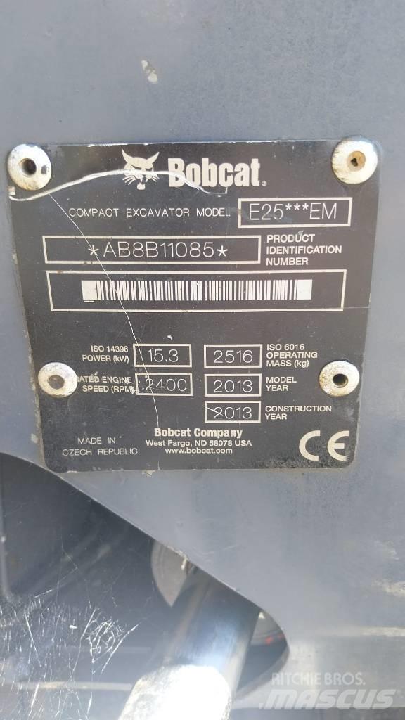 Bobcat E 25 Мини-экскаваторы