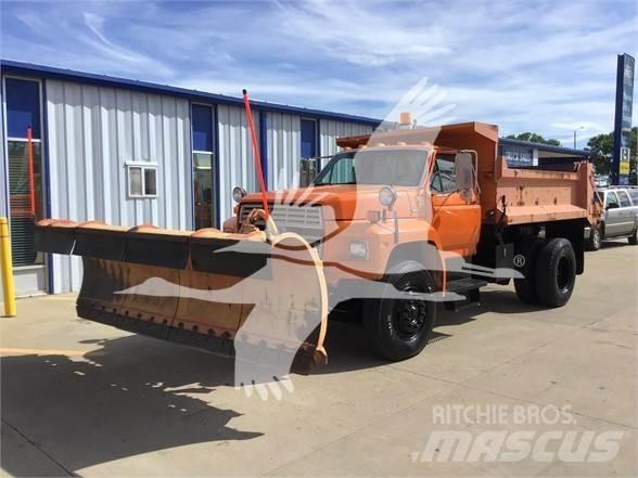 Ford F800 Пескоразбрасыватели