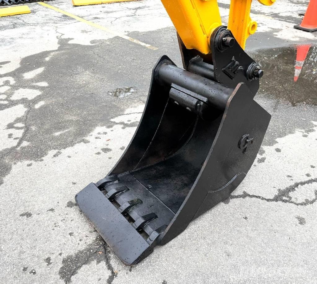 JCB 3 CX Экскаваторы-погрузчики