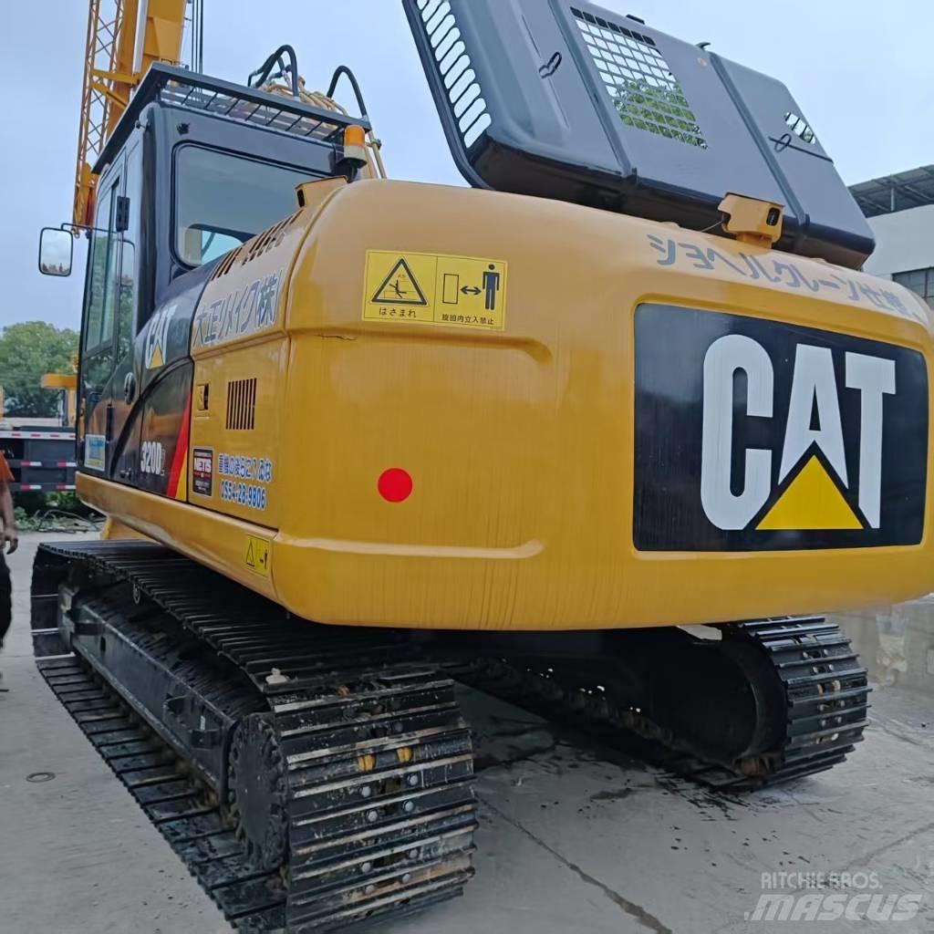 CAT 320 Гусеничные экскаваторы