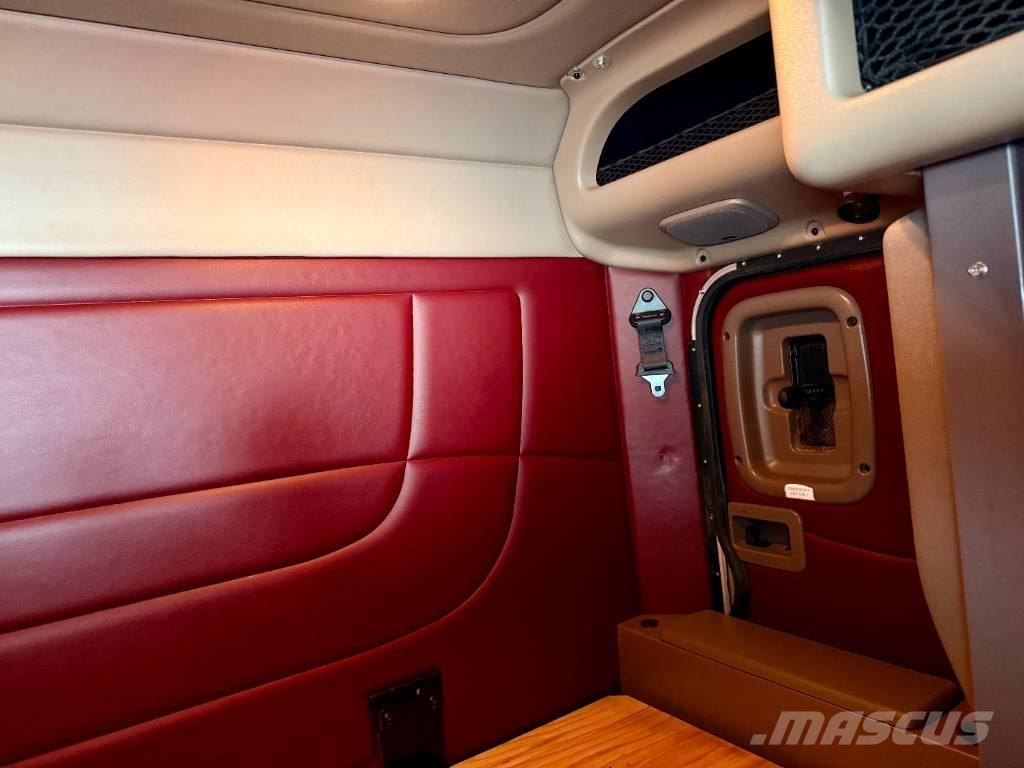 Peterbilt 388 Седельные тягачи