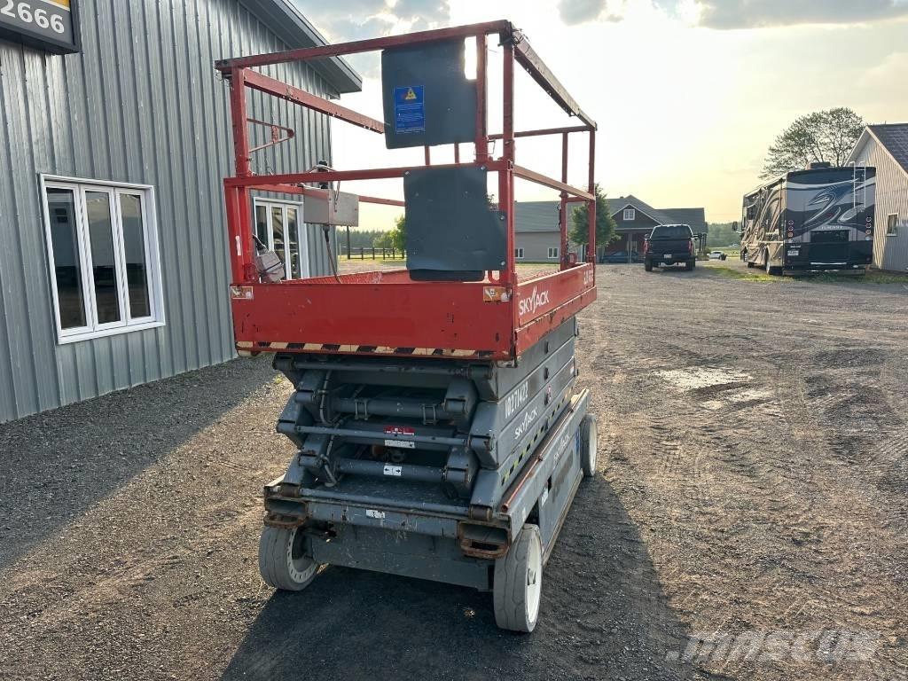 SkyJack SJ 4632 Ножничные подъемники