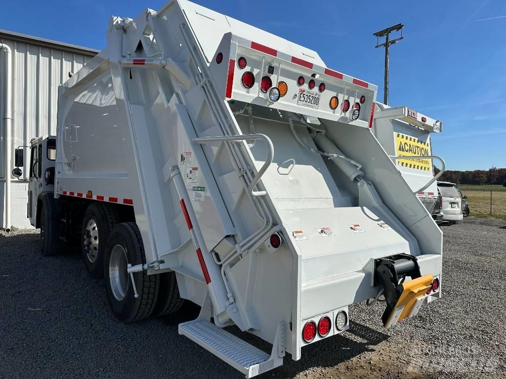  Crane Carrier LET2CC Мусоровозы