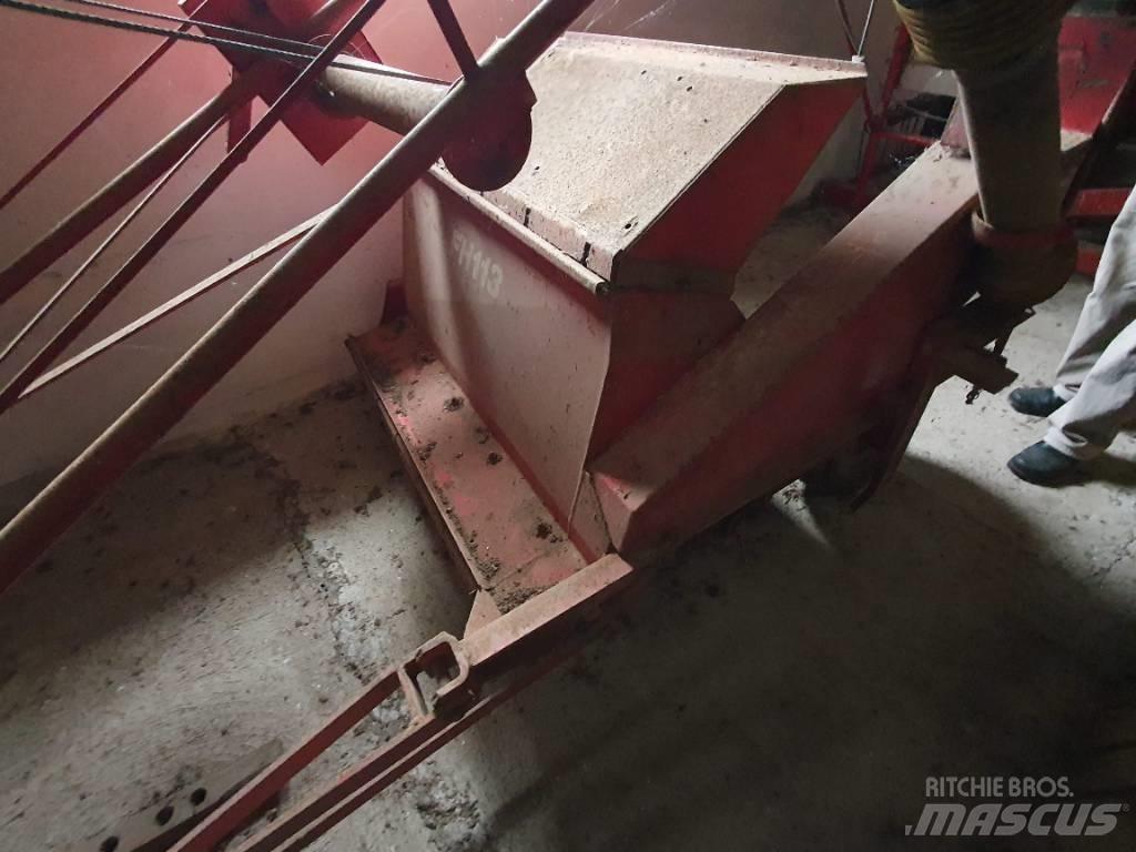  FH113  Grønthøster Прицепные кормоуборочные комбайны