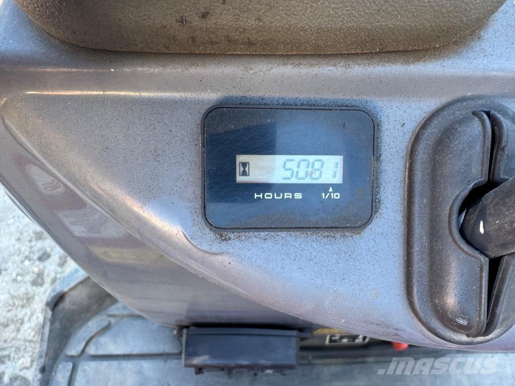 Yanmar SV08 (1E069) Мини-экскаваторы