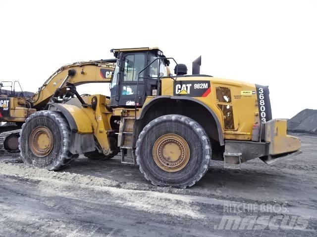 CAT 982 M Фронтальные погрузчики