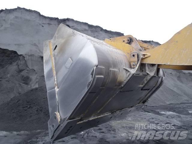 CAT 982 M Фронтальные погрузчики