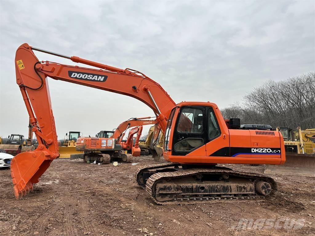 Doosan DH220-7 Гусеничные экскаваторы