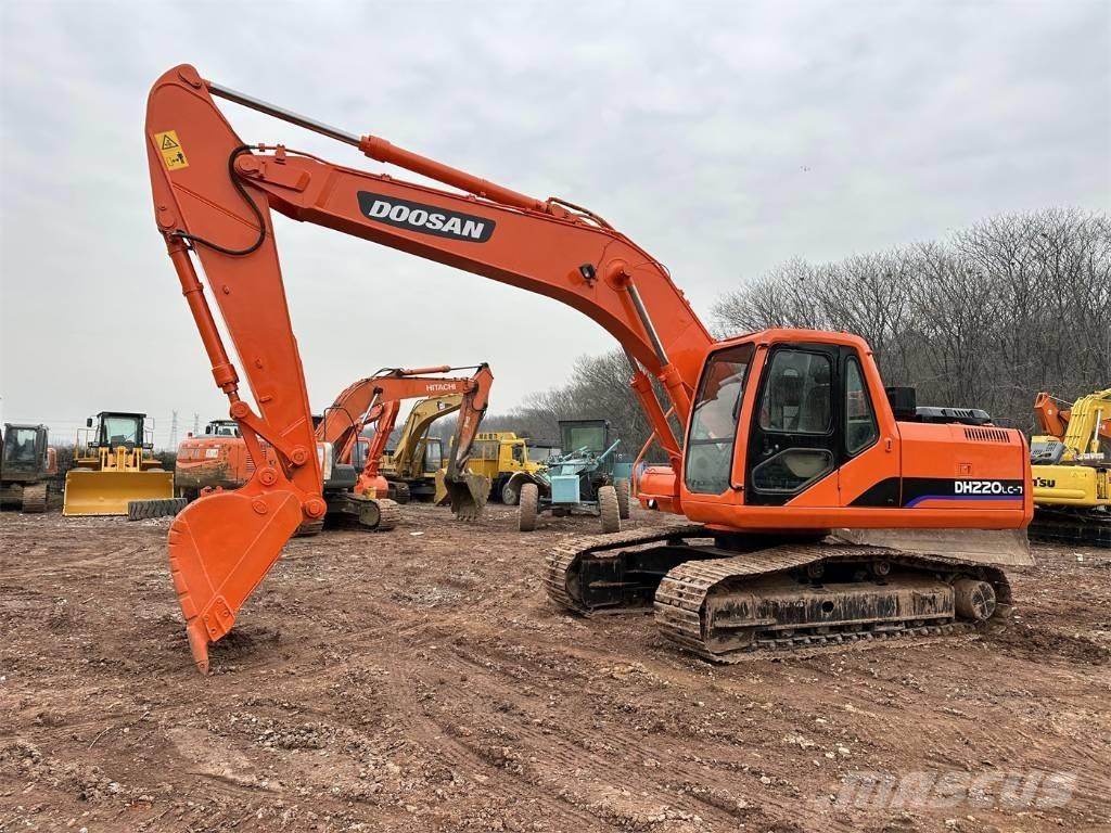 Doosan DH220-7 Гусеничные экскаваторы
