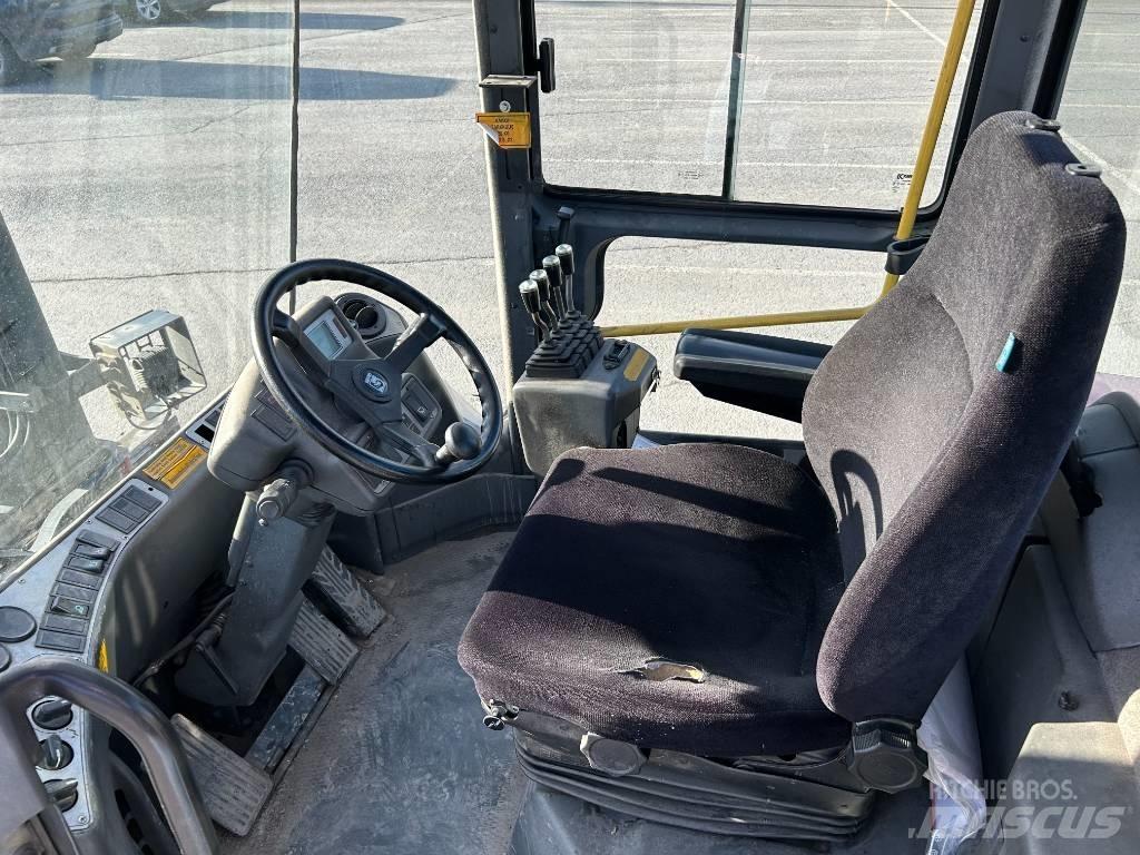 Kalmar DCE70-6 Дизельные погрузчики