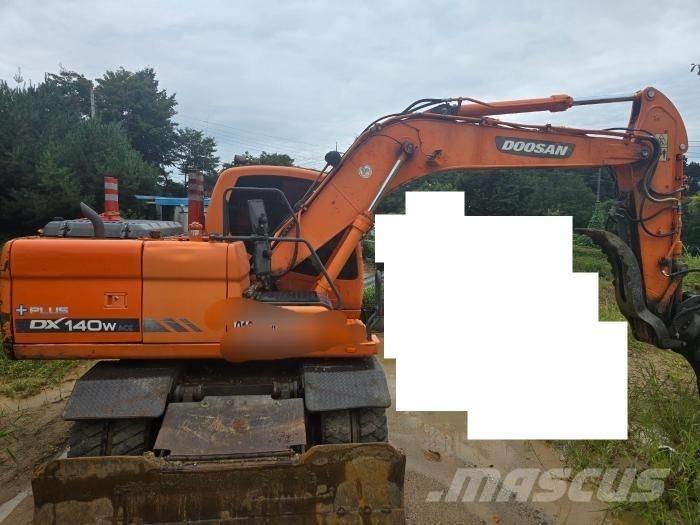 Doosan DX 140 W Колёсные экскаваторы
