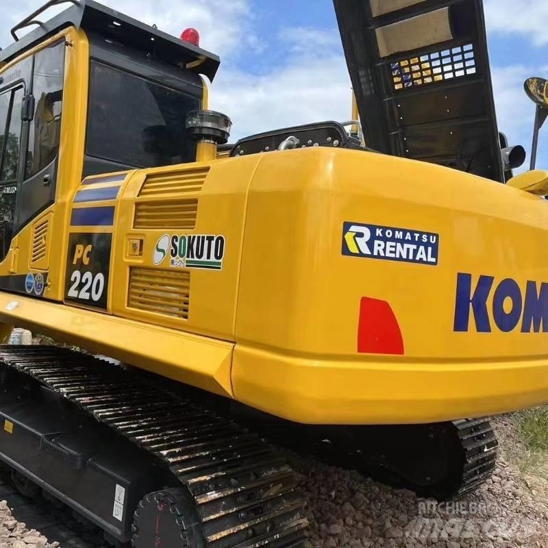 Komatsu PC 220 Гусеничные экскаваторы