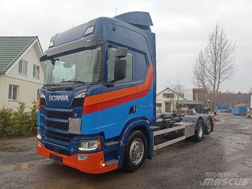 Scania R520 Шасси с кабиной