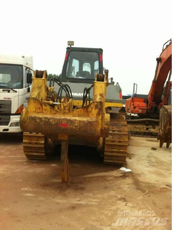 Komatsu D 155 A-3 Гусеничные бульдозеры