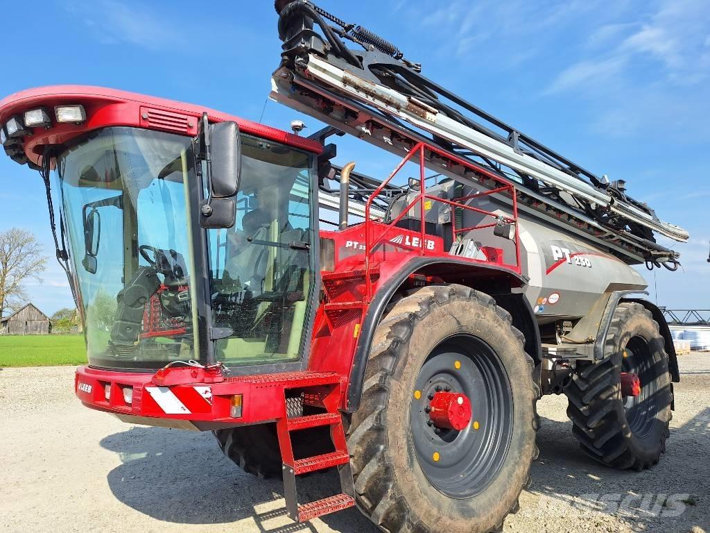Horsch Leeb PT 230 Самоходные опрыскиватели
