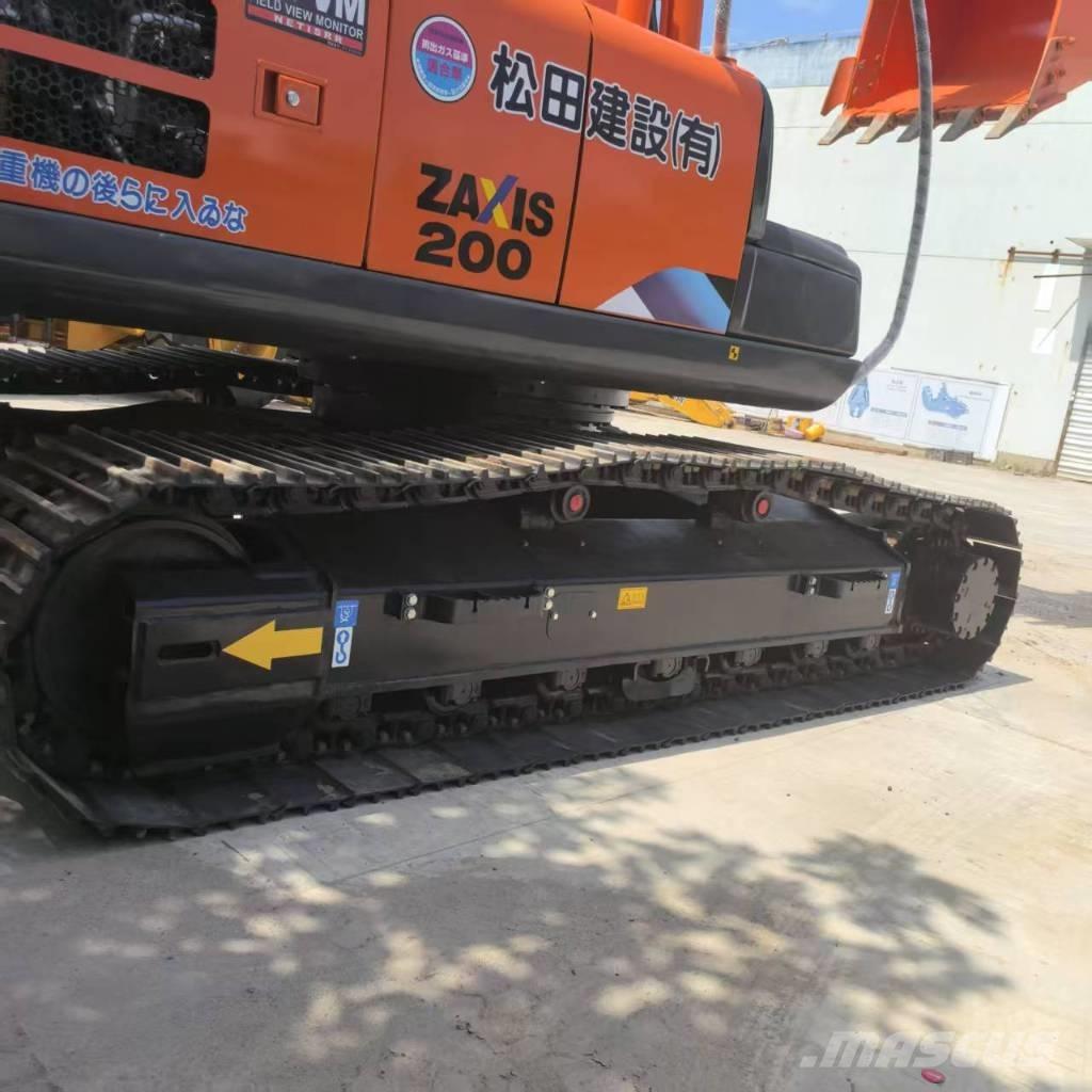 Hitachi ZX200 Гусеничные экскаваторы