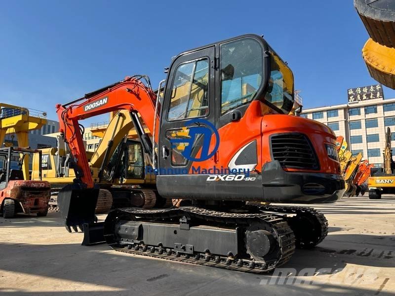 Doosan DX 60 Гусеничные экскаваторы