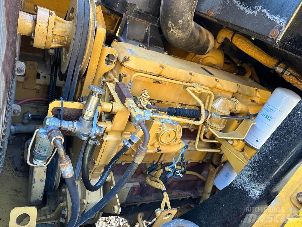 CAT 953 C Гусеничные фронтальные погрузчики