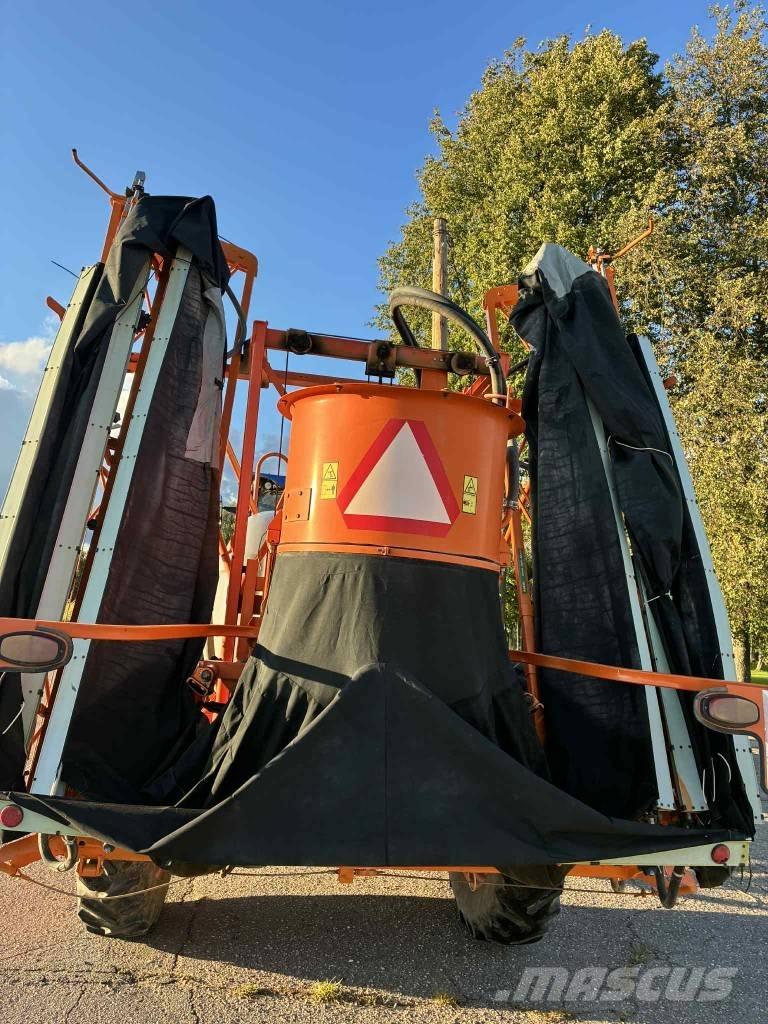 Jacto ADVANCE 3000 Прицепные опрыскиватели