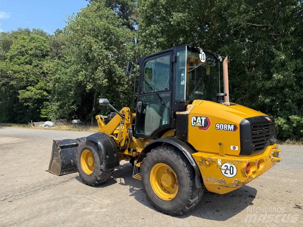 CAT 908 Фронтальные погрузчики