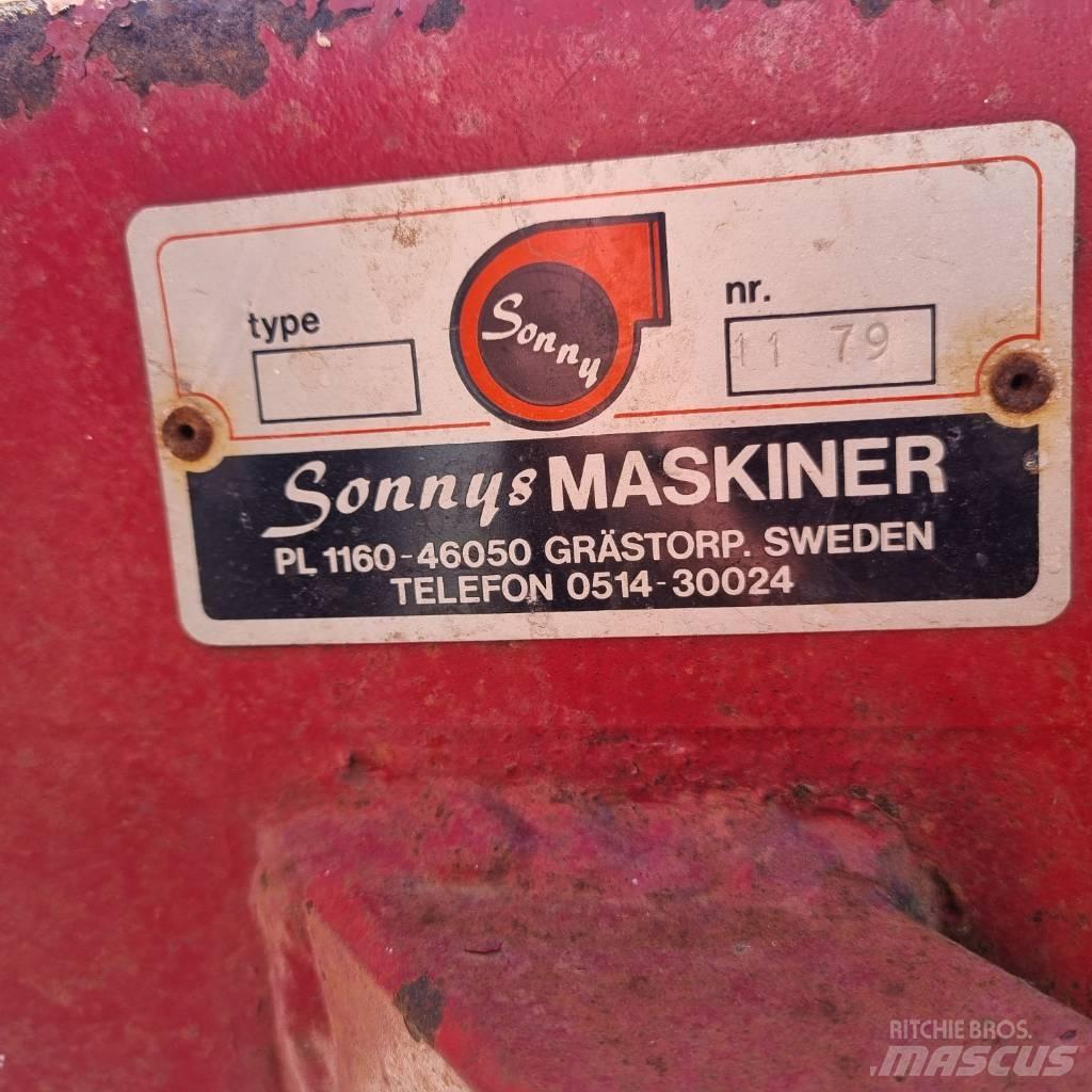 Sonnys Timmerkärra Прочие сельхоз-прицепы