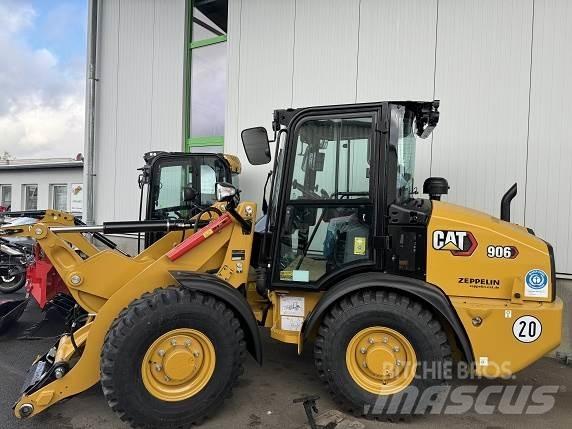 CAT 906 Фронтальные погрузчики